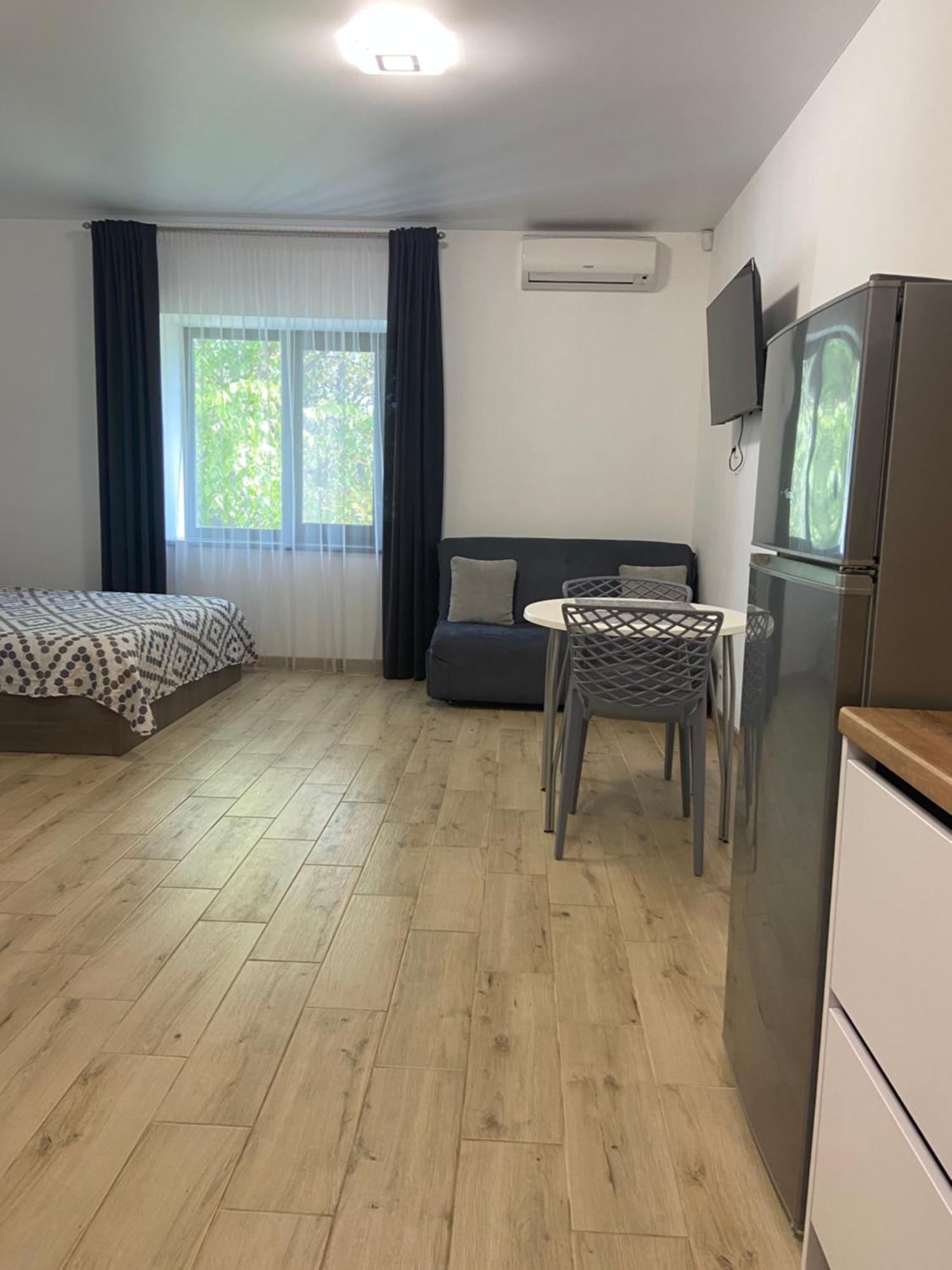 Four Rooms Apartments Czerkasy Zewnętrze zdjęcie